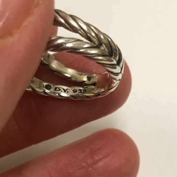 David Yurman Cushion on Point Ring - Picture 6 of 8